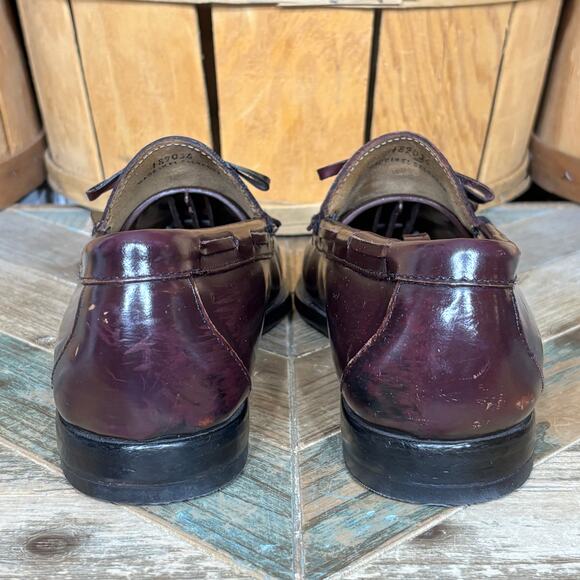 L.L. Bean Oxblood Leather Tasseled Slip-On Loafers Mens Size 9 EE Wide